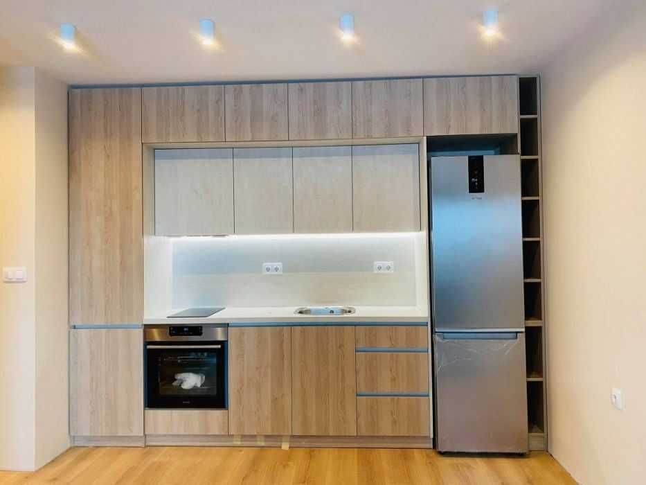 Продава се Двустаен апартамент в София, Младост 4 - 70 кв.м за 2372 €/кв.м - Снимка #1