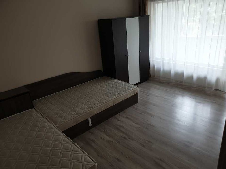 Дава се под наем Тристаен апартамент в Бургас, Славейков - 68 кв.м за 357 € - Снимка #1