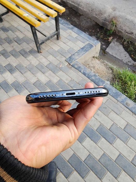 iphone x  yaxshi batarekasi juda zur /LLA