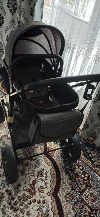 Продаётся коляска очень в хорошем состоянии