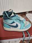 Jordan 1 albastriu