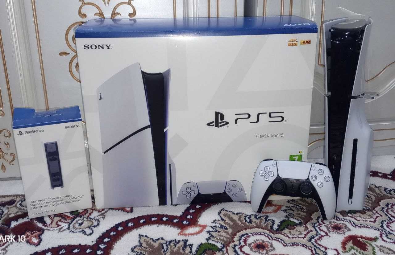 Продам PlayStation 5 Slim с дисководом  1 TB  Отличное состояние