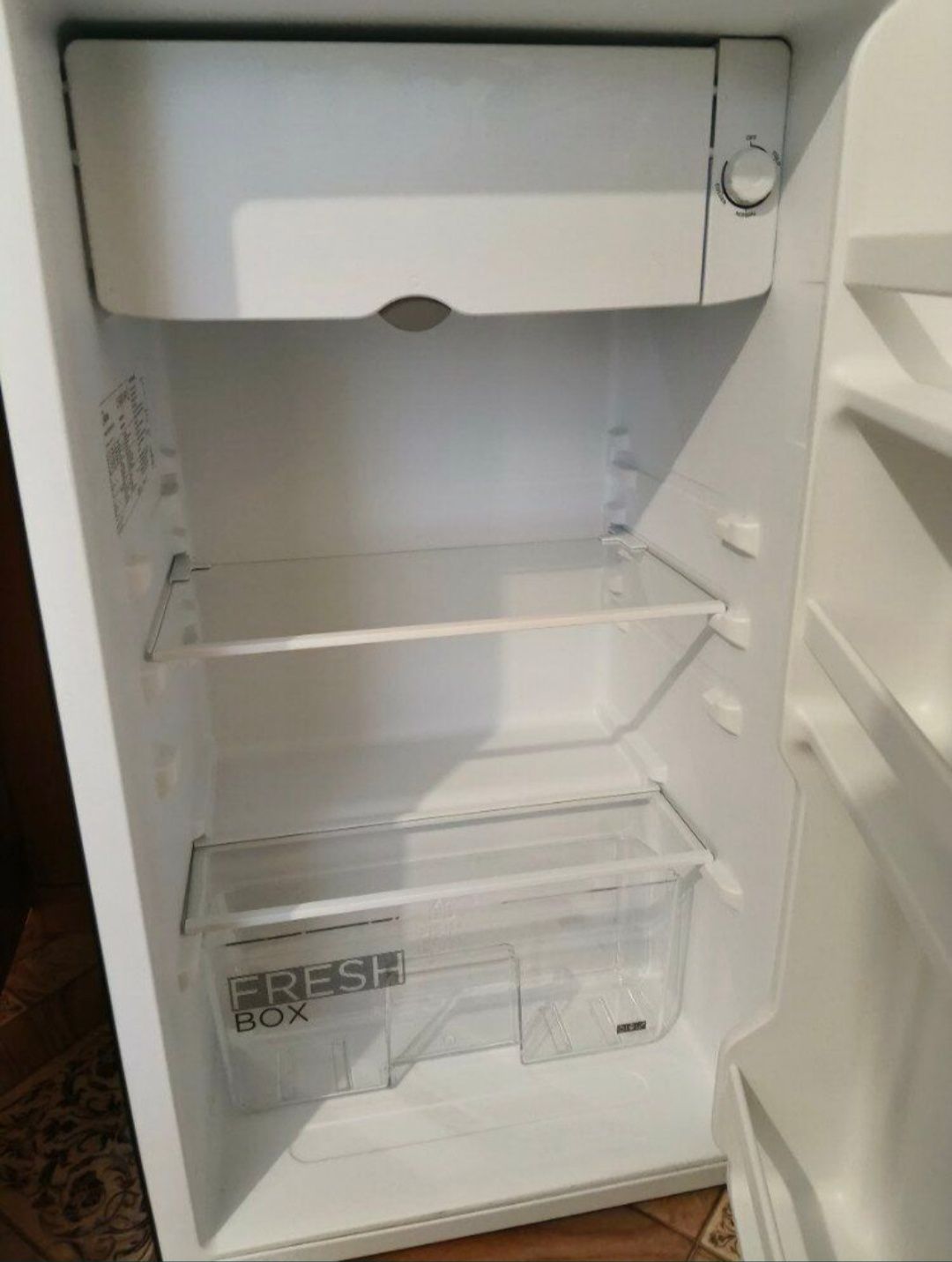 Холодильник Midea mini 90 L