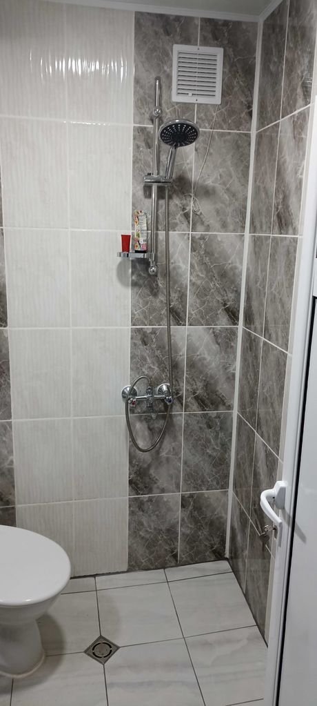 Дава се под наем Двустаен апартамент в Враца, Вежен - 72 кв.м за 331.5 € - Снимка #4