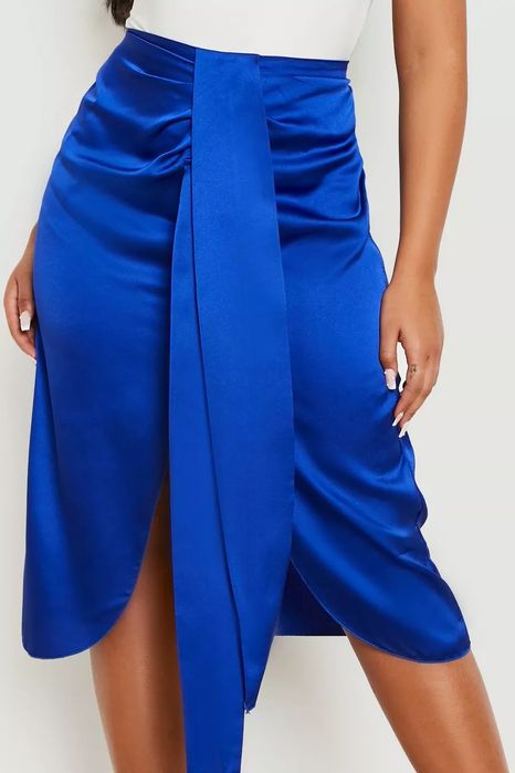 Сатенена нова пола 5XL