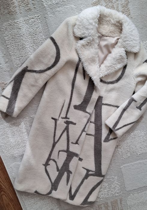 Продам шубу женскую