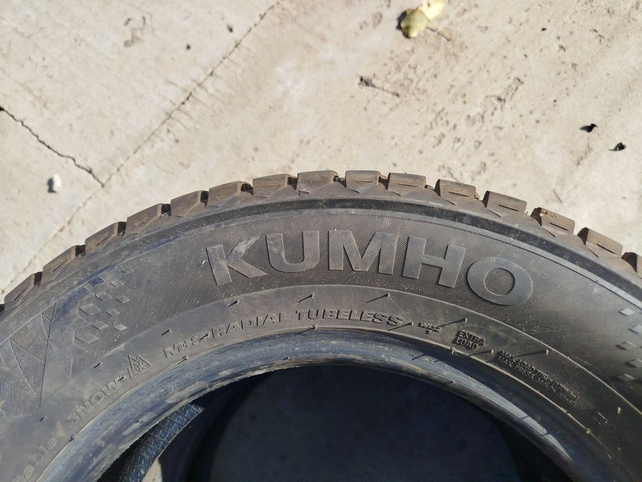 Шины шипованны kumho 205/65/15ке