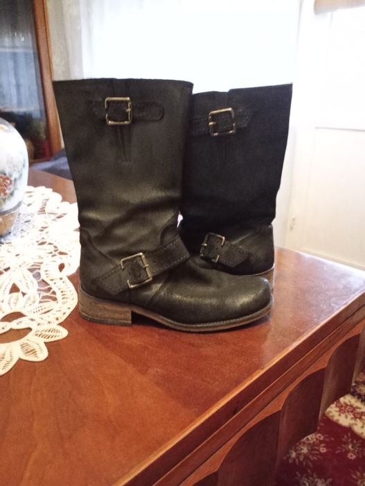 Cizme de piele , mărimea 36