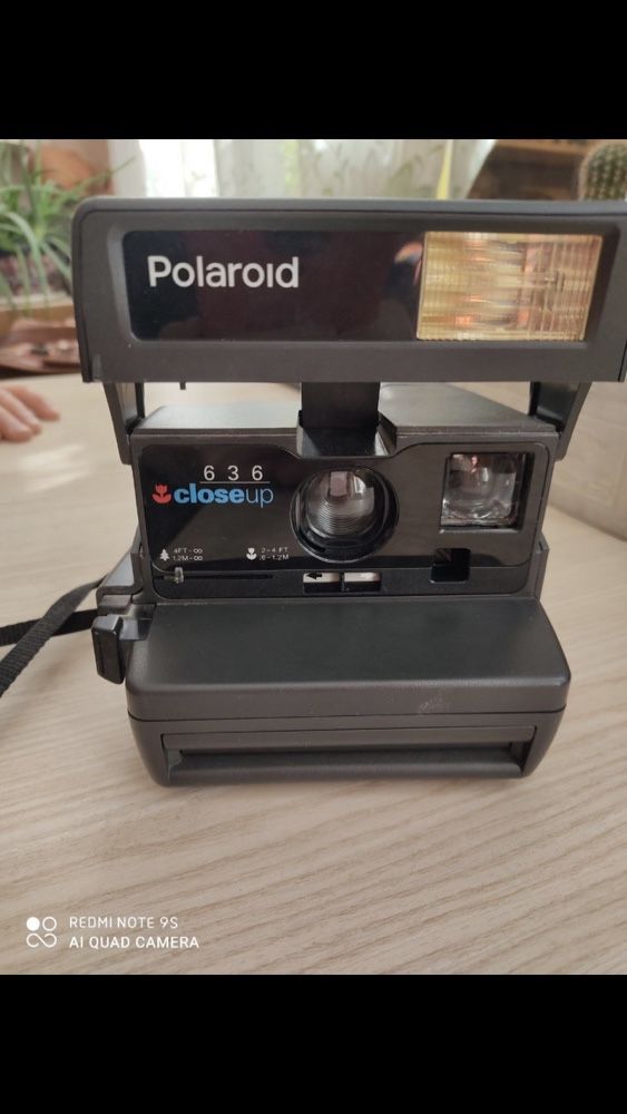 Фотоаппарат - POLAROID 636 closeup