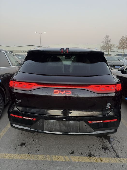 Byd Tang L En full 1.102 л.с notarius