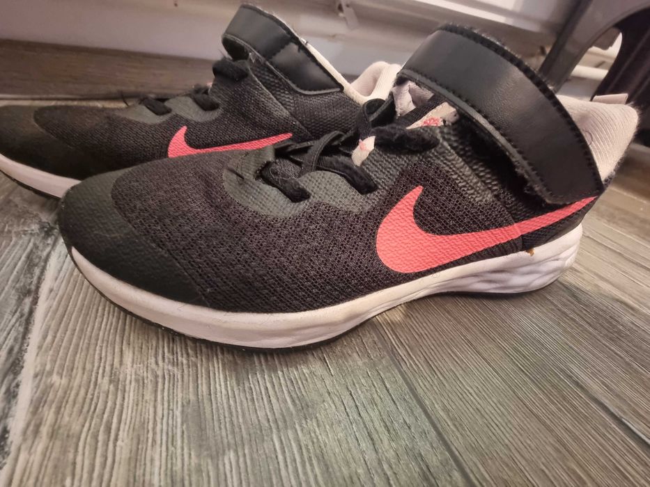 Adidasi Nike copii, număr 34
