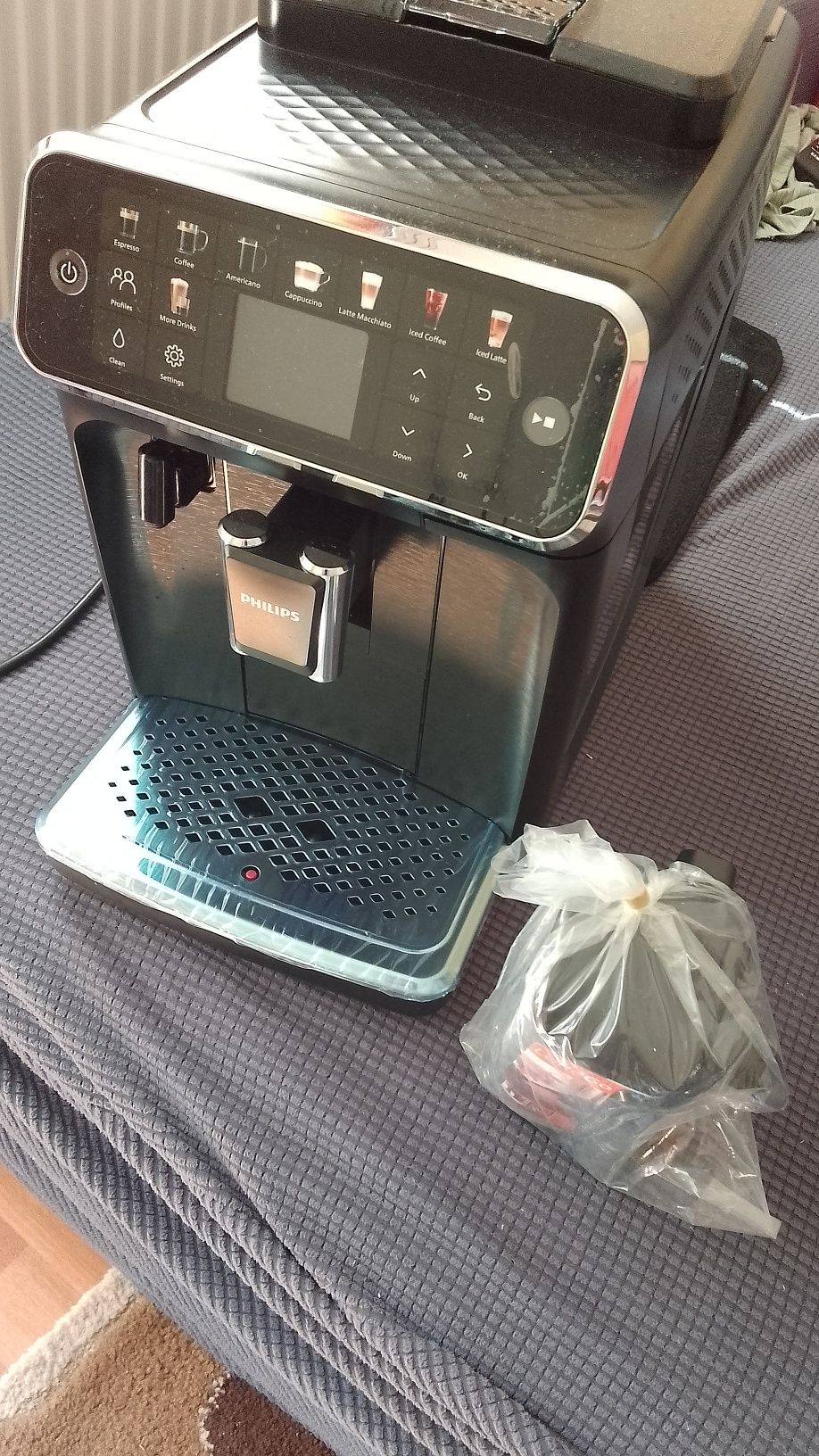 Espressor Philips seria 5500 IceCoffe