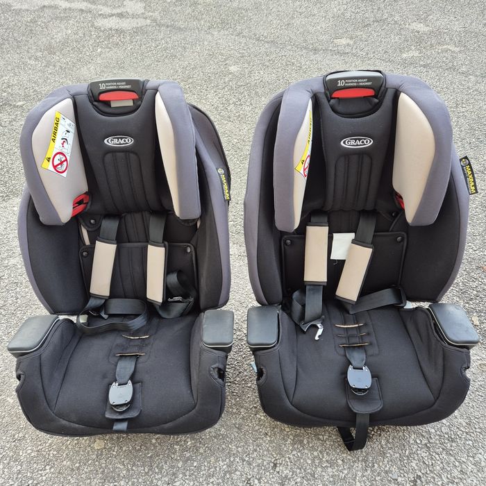 Столчета за кола.Два броя за малки деца.