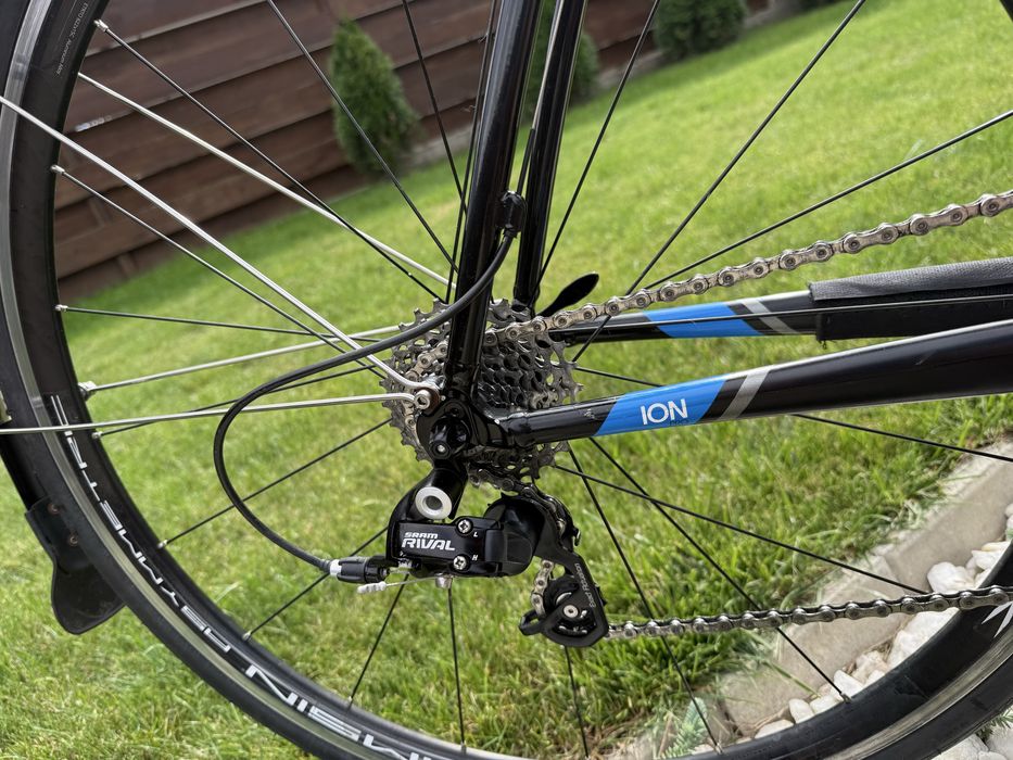 Trek Ion CX Pro - Echipare SRAM RIVAL Premium