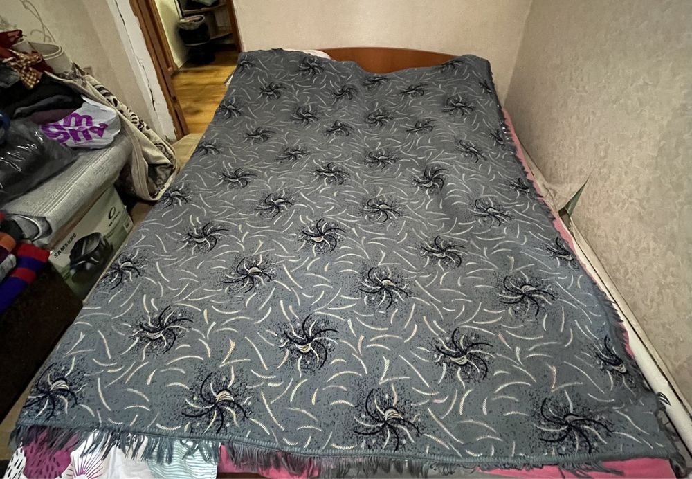 Продавется кровать