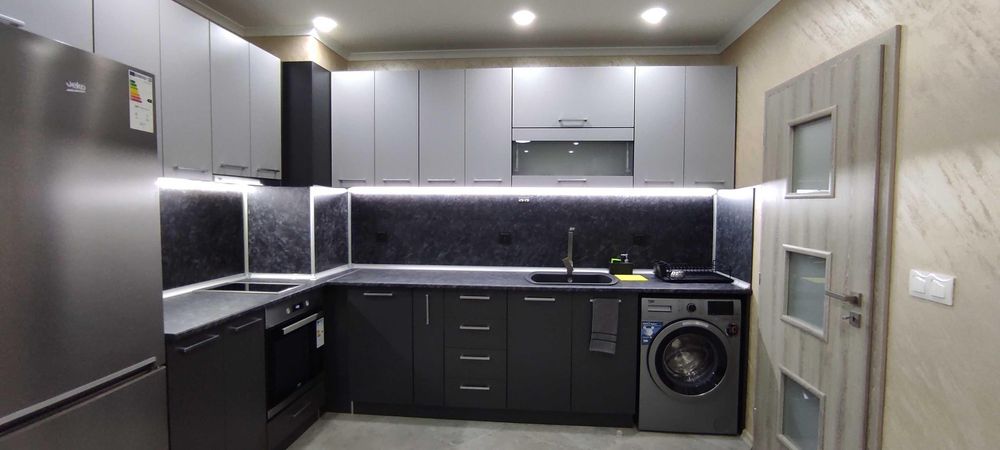 Дава се под наем Двустаен апартамент в Пловдив, Тракия - 75 кв.м за 550 € - Снимка #3