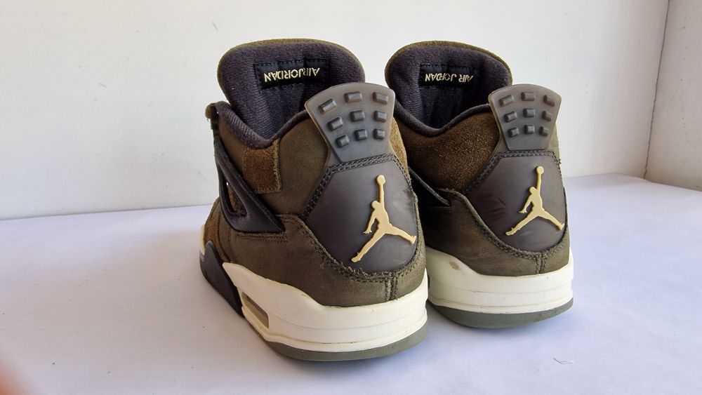 Nike Air Jordan 4