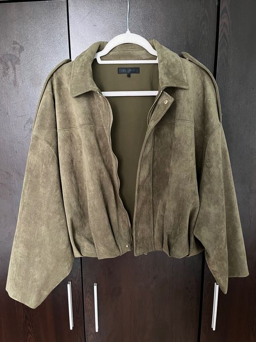 Дамско бомбър яке с ефект от велур ZARA