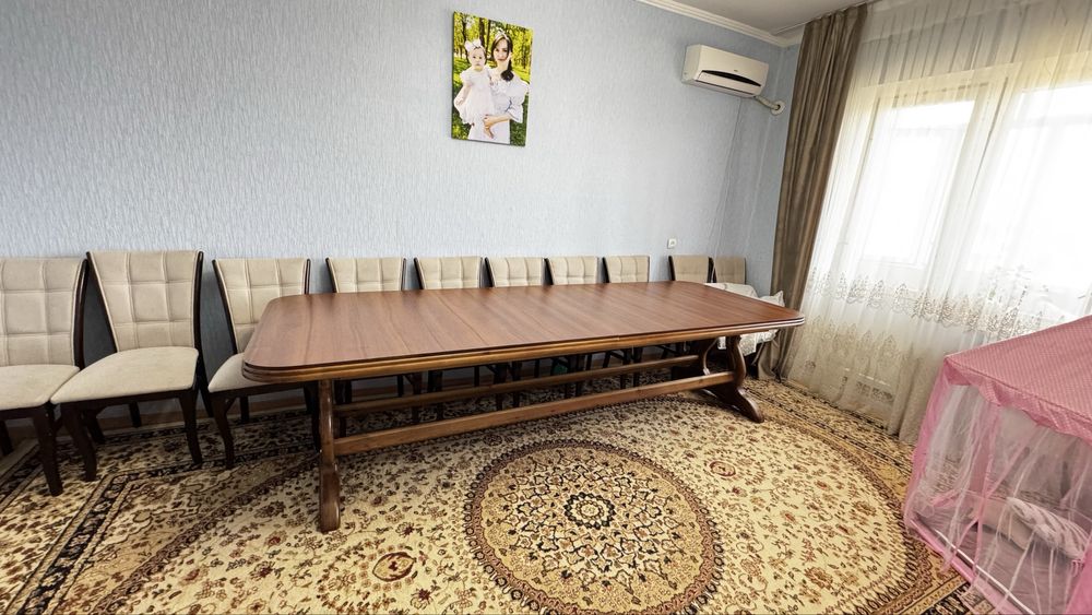 Продам стро в гостинную 3-3,5м