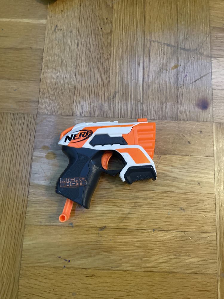 Nerf Elite Microshots пистолет