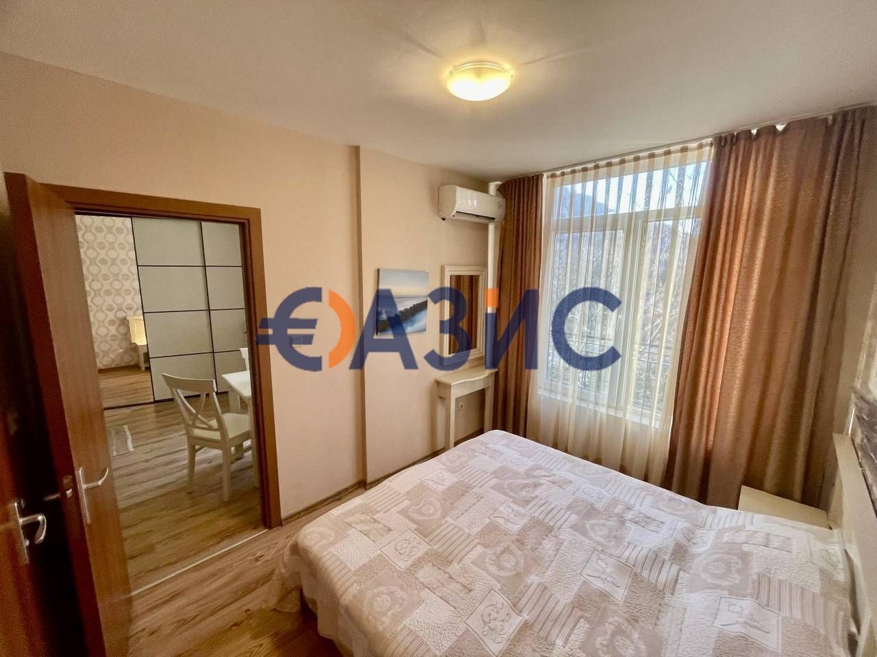 Продава се Тристаен апартамент в к.к. Слънчев бряг - 65 кв.м за 1460 €/кв.м - Снимка #13