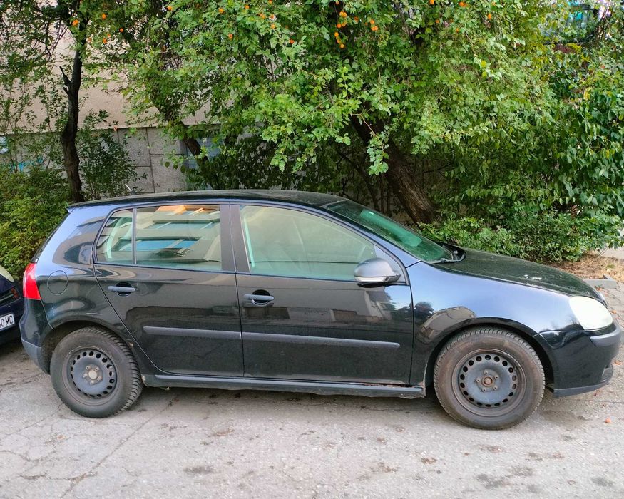 Продавам VW Golf 1.9 TDI 105 к.с.