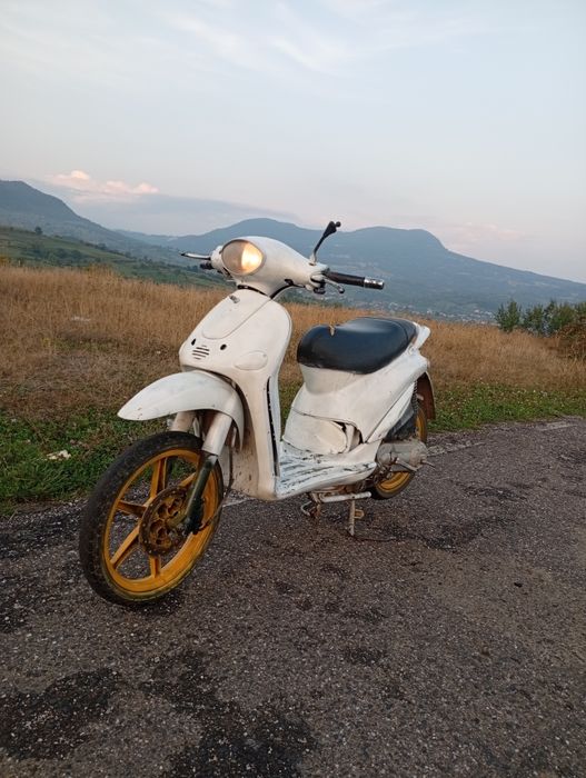Scuter Piaggio liberti 125