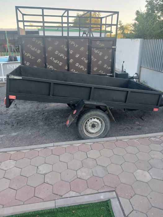 Продается коневозка и прицеп