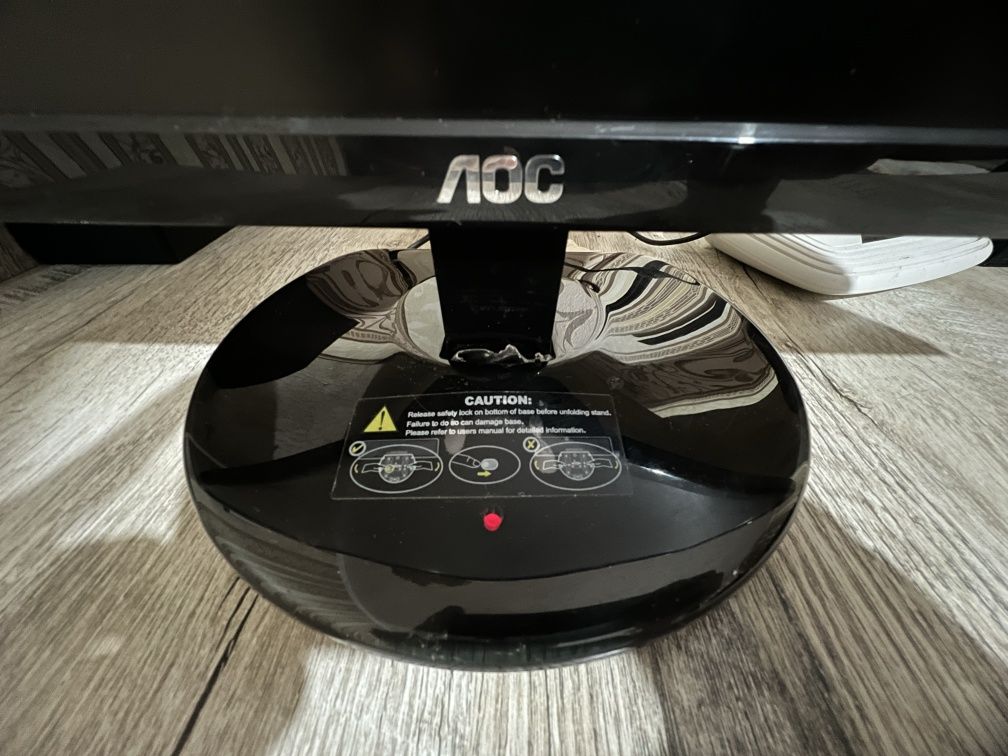 Монитор для компьютера LOC 22''