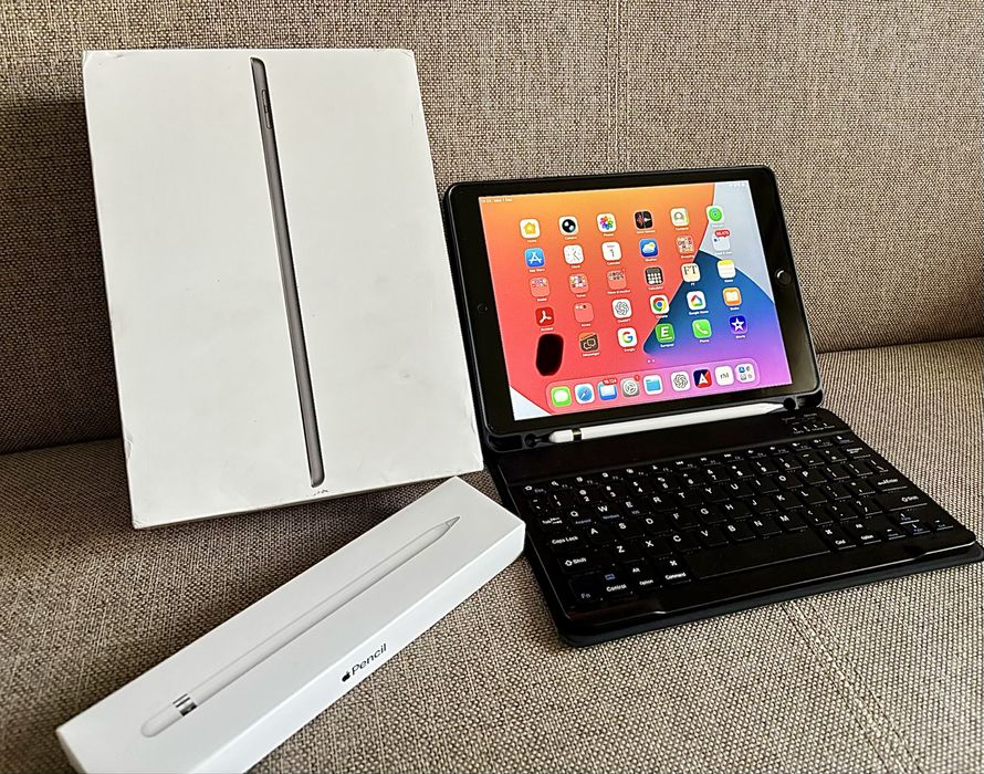 Ipad 9 th cellular 256 GB + Pencil + husa si tastatura