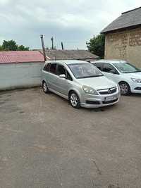 Vând Opel Zafira
Opel Zafira B
An 2006
Motor 1,9 tdi 
120 cai
Preț 270