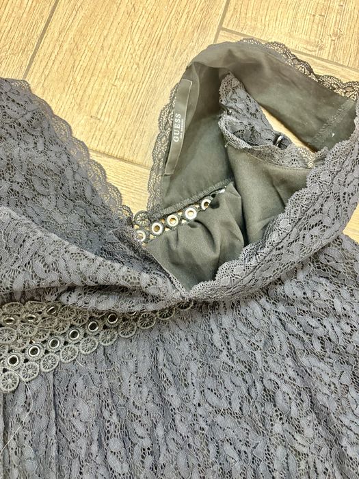 Черна рокля GUESS