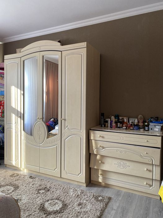 Спальный гарнитур