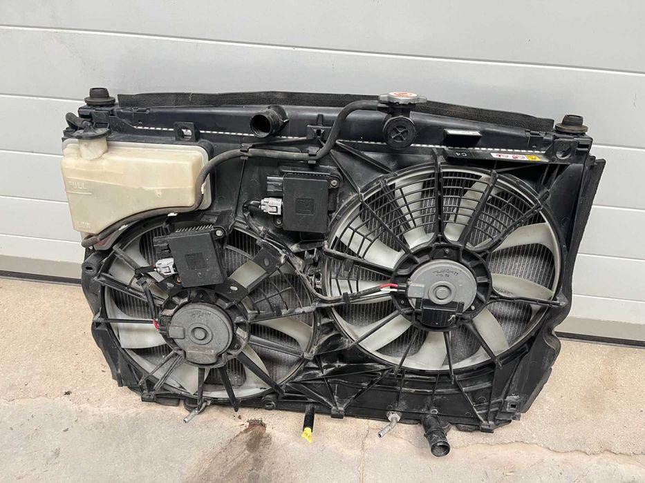 Радиатори и перка Комплект Lexus Rx450h 2008-2015г.