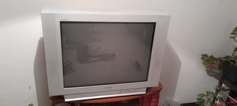 Телевизор  Sony 75 см диагонал  на екрана  50 лв