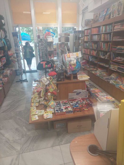 Дава се под наем Магазин в Русе, Алеи Възраждане - 70 кв.м за 1020 € - Снимка #1