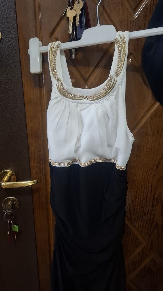 Vand rochite elegante