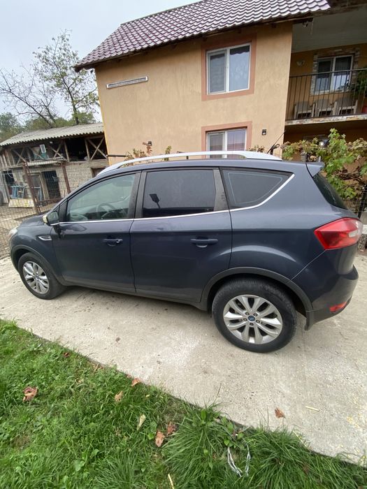 Vanzare autoturizm ford Guga