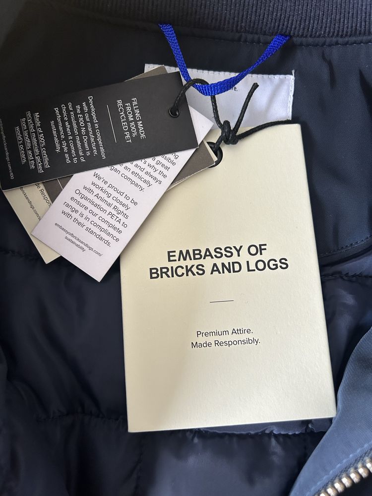 Яке Embassy of Bricks and Logs 'MAPES'