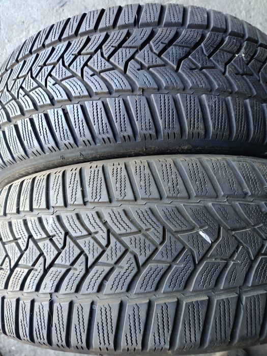 Зимни гуми -2023г.-17цола-205/55-1бр.-60лв."DUNLOP"