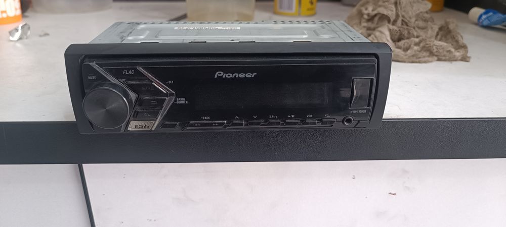 Pioneer MVH-S100UB