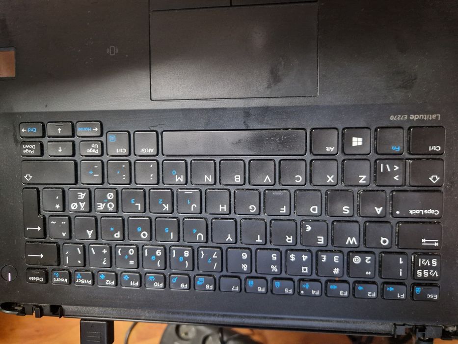 Dezmembrez Dell Latitude E7270