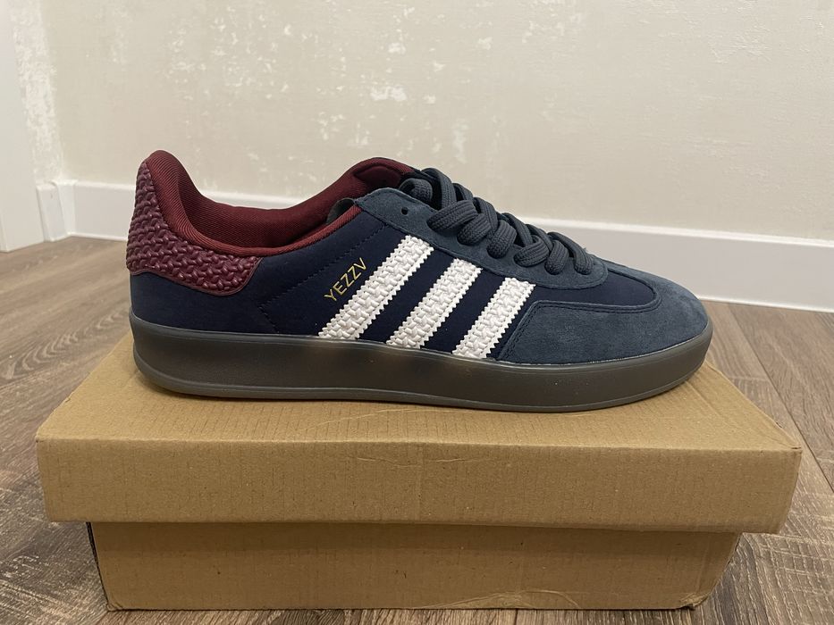 Кроссовки Adidas