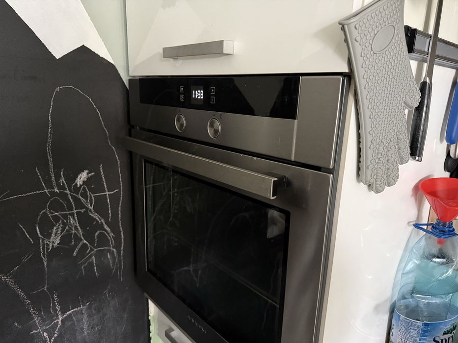 Cuptor incorporabil Grundig in stare perfecta de functionare