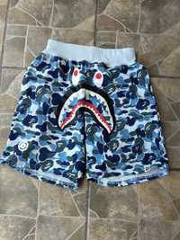 Vand pantalonii scurti bape