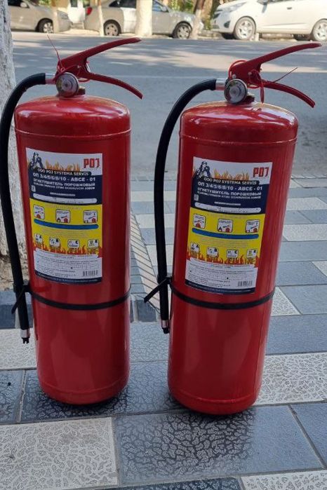 Огнетушитель порошковая.