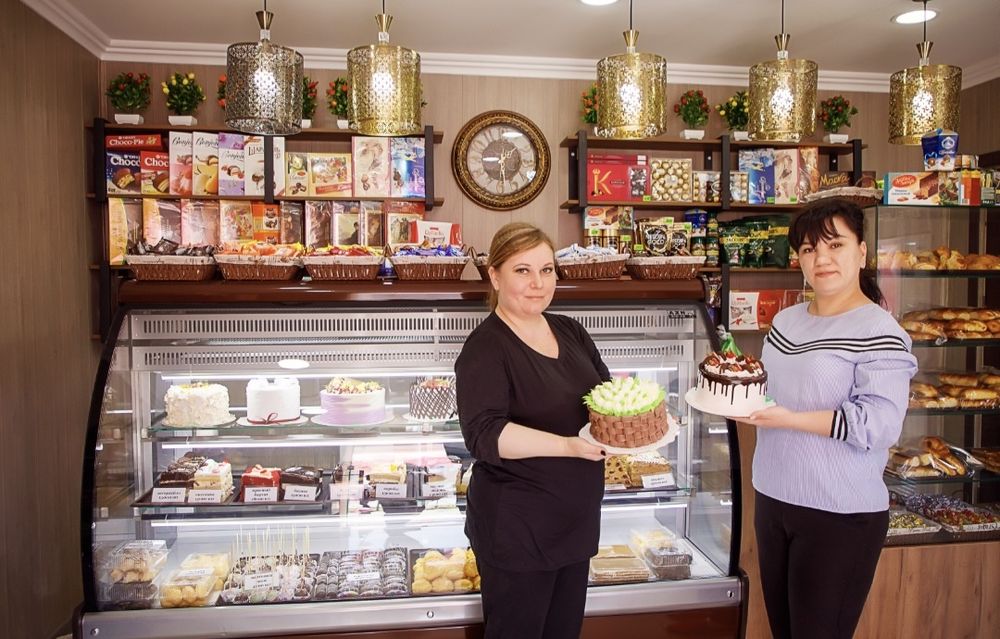 Витрина холодильник