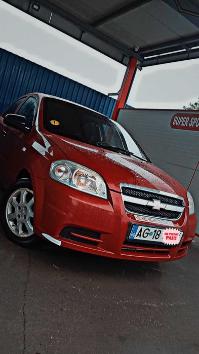 Vând Chevrolet Aveo
