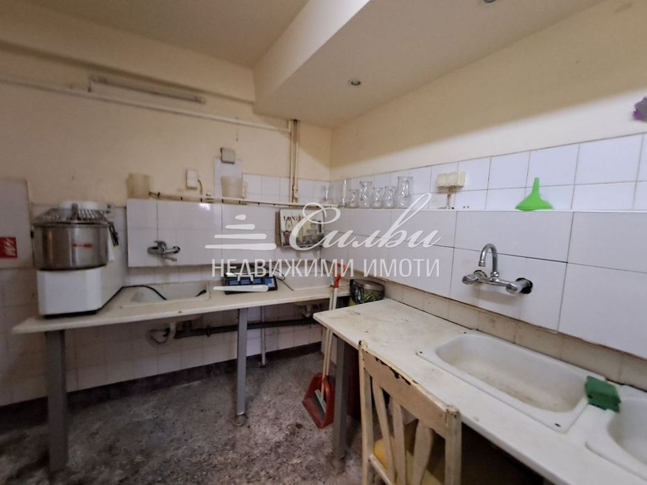 Продава се Заведение в Шумен, Гривица - 300 кв.м за 425 €/кв.м - Снимка #7