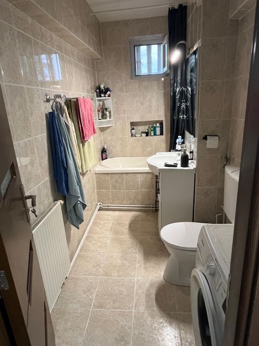 Vand apartament Medias, 3 camere ,88 mp, renovat